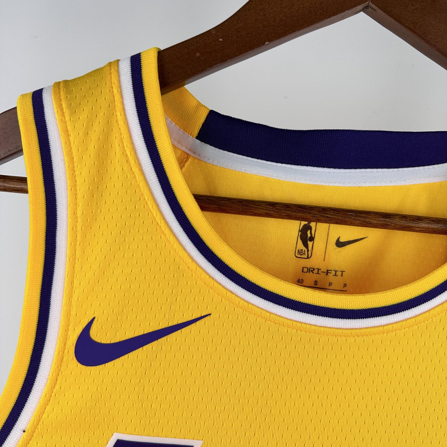 LA Lakers Amarela